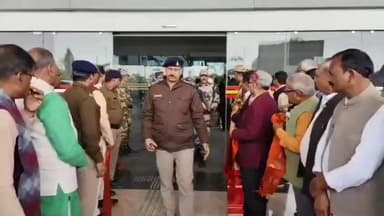 ग्वालियर गिर्द: जगद्गुरु रामभद्राचार्य बोले- अविमुक्तेश्वरानंद शंकराचार्य के साथ उत्तर प्रदेश सरकार ने सही बर्ताव किया