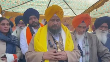 ਗੁਰਦਾਸਪੁਰ: ਸ਼੍ਰੋਮਣੀ ਅਕਾਲੀ ਦਲ ਪੁਨਰ ਸੁਰਜੀਤ ਦੇ ਪ੍ਰਧਾਨ ਗਿਆਨੀ ਹਰਪ੍ਰੀਤ ਸਿੰਘ ਪਹੁੰਚੇ ਕਸਬਾ ਕਲਾਨੌਰ ਕੀਤੀ ਮੀਟਿੰਗ