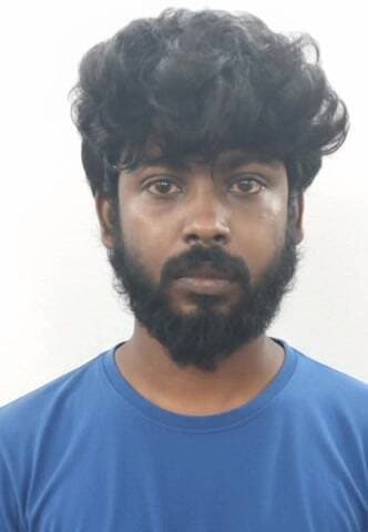 பாளையங்கோட்டை: குலவனிகர்புரத்தில் உள்ள நிதி நிறுவனத்தில் புகழ்ந்து2 .5 சவரன் நகை மற்றும் செல்போன்களை பறித்து சென்ற இருவர் கைது.