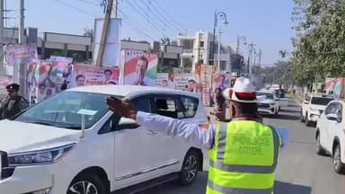 थानेसर: कांग्रेस नेता राहुल गांधी पहुंचे कुरुक्षेत्र, कांग्रेस जिलाध्यक्षों और उनके परिजनों से की मुलाकात