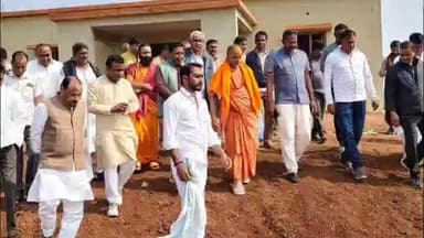 कुरई: सीलादेही में द्वारकाधीश मंदिर प्राणप्रतिष्ठा व भागवत कथा की तैयारियों का शंकराचार्य स्वामी सदानंद सरस्वती ने किया निरीक्षण