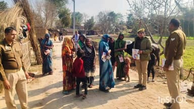 महसी: बौंडी इलाके में मिशन शक्ति टीम ने महिलाओं को जागरूक किया, सशक्त बनाने की मुहिम