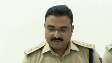 ವಿಜಯಪುರ: ವಿವಿಧ ಐದು ಪ್ರಕರಣಗಳಿಂದ ಒಂದು ಕೋಟಿಗೂ ಅಧಿಕ ಹಣ ರಿಕವರಿ ಮಾಡಲಾಗಿದೆ : ನಗರದಲ್ಲಿ ಎಸ್ ಪಿ ಲಕ್ಷ್ಮಣ ನಿಂಬರಗಿ