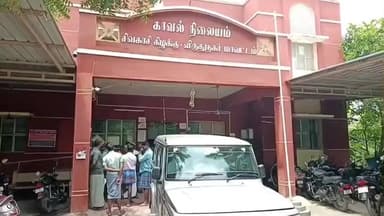 சிவகாசி: பேராபட்டியில் பட்டாசு கடையில் தடை செய்யப்பட்ட அடியால் ரக பட்டாசுகளை தவிர்த்து பதிக்க வைத்திருந்த ரூ1.45 லட்சம்இருவர் கைது செய்து வழக்கு பதிவு செய்தனர்