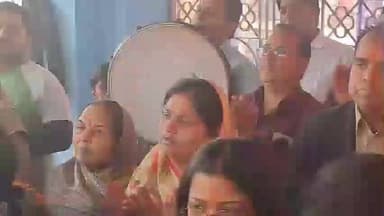 चिड़ावा: चिड़ावा में 26वें बसंत महोत्सव का 551 निशानों की पूजा के साथ भव्य आगाज, श्रद्धालु श्याम रंग में रंगे