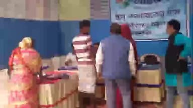 মথুরাপুর ২: রায়দিঘিতে শুরু SIR হেয়ারিং, খসড়া তালিকার ভুল সংশোধনে সাধারণ মানুষের ভিড়।