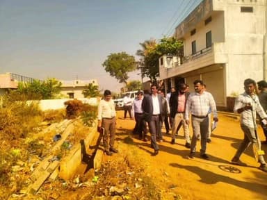 ಸವಣೂರು: ಪಟ್ಟಣದಲ್ಲಿ ನಾಗಾರೋತಾನ ಕಾಮಗಾರಿ ವೀಕ್ಷಿಸಿದ ಜಿಲ್ಲಾಧಿಕಾರಿ