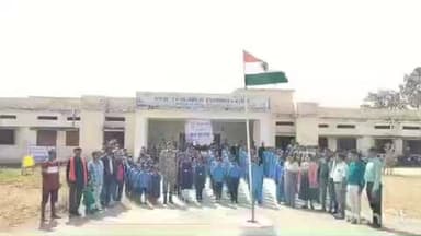 पुसपाल घाट में 188 बटालियन सीआरपीएफ ने सामूहिक गायन के साथ वन्देमातरम की 150वीं वर्षगाँठ का जश्न मनाया