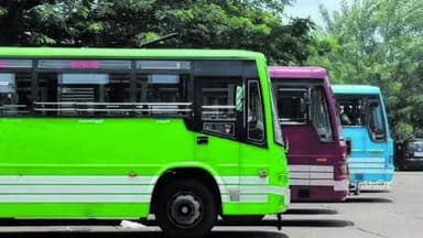 అధిక చార్జీలు వసూలు చేసిన బస్సులపై 41 కేసులు నమోదు:జిల్లా రవాణా శాఖ అధికారి ప్రసాద్