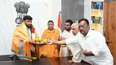 అన్నమయ్య జాయింట్ కలెక్టర్ను మర్యాదపూర్వకంగా కలిసిన జిల్లా రెవెన్యూ అసోసియేషన్