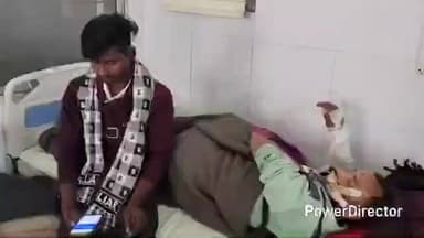 मऊ: झांसी मिर्जापुर मुख्य मार्ग में रैपुरा के भौंरी के पास बाइक सवार अनियंत्रित होकर गिरकर घायल, जिला अस्पताल में भर्ती