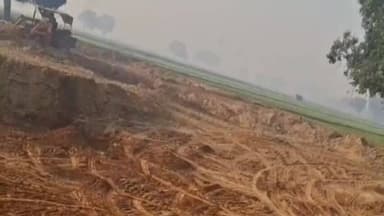 अतरौली: थाना दादो क्षेत्र में अवैध मिट्टी खनन माफियाओं के हौसले बुलंद, रातभर चल रहा खनन; वीडियो सोशल मीडिया पर वायरल