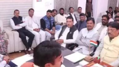 बरेली: काशी सेवा सदन में बरेली नगर परिषद विकास व संगठनात्मक बैठक, स्वास्थ्य राज्य मंत्री नरेंद्र शिवाजी पटेल ने की समीक्षा