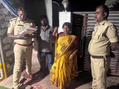 నడిగూడెం: బాధితుల ముంగిటకే పోలీస్ సేవలు.. తెల్లబెల్లిలో ఇంటి వద్దే ఎఫ్ఐఆర్!