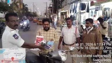 సంగారెడ్డి: ట్రాఫిక్ రూల్స్ తప్పనిసరిగా పాటించాలి: సంగారెడ్డి లో ట్రాఫిక్ ఎస్ఐ సాయిలు హెచ్చరిక