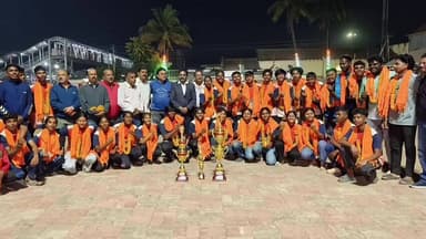 ଛତ୍ରପୁର: ବିଷମକଟକ ଠାରେ ଗଂଜାମର ଉଭୟ ବାଳିକା ଓ ବାଳକ ଜୁନିଅର ହ୍ୟାଣ୍ଡବଲ ଦଳ ଚମ୍ପିୟାନ, ବ୍ରହ୍ମପୁର ରେଳଷ୍ଟେସନରେ ଖେଳାଳି ମାନଙ୍କୁ ସ୍ବାଗତ