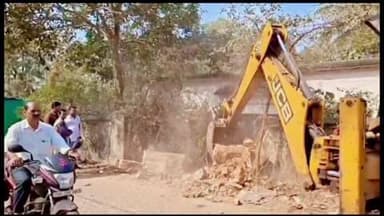 ଘସିପୁରା: ଜିଲ୍ଲାର ଅଧିଷ୍ଠାତ୍ରୀ ଦେବୀ ଘଟଗାଁ ମା ତାରିଣୀ ମନ୍ଦିର ସମନ୍ୱୟ ବିକାଶ ପ୍ରକଳ୍ପ କାର୍ଯ୍ୟ ପାଇଁ ଜମି ଉଚ୍ଛେଦ କାର୍ଯ୍ୟ ଆରମ୍ଭ ହୋଇଯାଇଛି