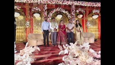 ଭଦ୍ରକ ଗ୍ରାମାଞ୍ଚଳ: ବିଜେପି ନେତା ତଥା ଭଦ୍ରକ ଜିଲ୍ଲା ବିଜେପି ର ପୂର୍ବତନ ଜିଲ୍ଲା ସଭାପତି ବଦ୍ରି ଧଳ ଙ୍କ ଝିଆରୀ ବାହାଘର ରେ ଯୋଗଦେଲେ ଭଣ୍ଡାରିପୋଖରୀ ବିଧାୟକ