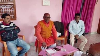 गोरौल: गोरौल पूर्वी मंडल अध्यक्ष के आवास पर भाजपा पार्टी की अहम बैठक आयोजित, संगठन विस्तार पर हुई चर्चा