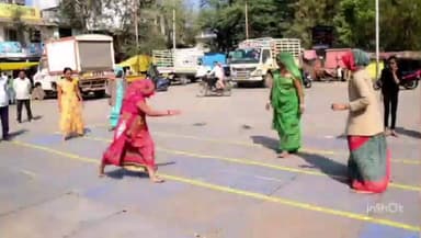 मेघनगर: मेघनगर में कबड्डी और थैला रेस प्रतियोगिता का आयोजन किया गया