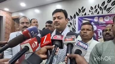 हाजीपुर: हाजीपुर के सर्किट हाउस में बिहार सरकार के मंत्री संजय कुमार सिंह ने प्रेस कॉन्फ्रेंस की