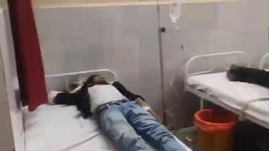 रसूलाबाद: पहाड़ीपुर में संत हंसानंद इंटर कालेज के समीप अज्ञात ट्रक की टक्कर से हुए4घायलों में1को डॉक्टर ने किया मृत घोषित,3 रेफर