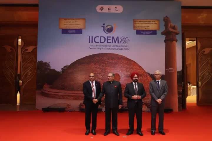 Election Commission of India under the leadership of CEC Shri Gyanesh Kumar, ECs Dr. Sukhbir Singh Sandhu and Dr. Vivek Joshi receiving dignitary from Maldives during #IICDEM2026 reception