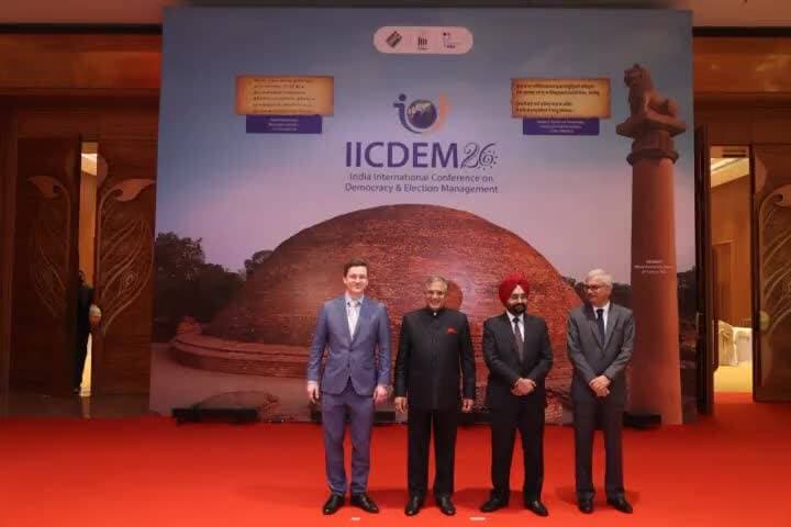 Election Commission of India under the leadership of CEC Shri Gyanesh Kumar, ECs Dr. Sukhbir Singh Sandhu and Dr. Vivek Joshi receiving dignitary from Latvia during #IICDEM2026 reception
