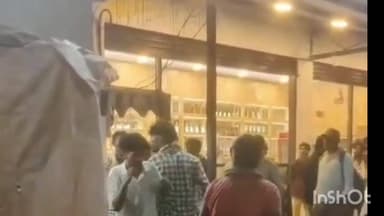 గాజువాక: వంటిల్లు జంక్షన్లో మద్యం మత్తులో రెచ్చిపోయిన యువకులు, కళాసి పై దాడి ఆస్పత్రికి తరలించిన స్థానికులు