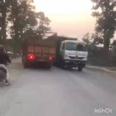 करतला: करतला थाना क्षेत्र के नोनबिरा पुल के पास बड़ा हादसा, तेज रफ्तार कोयला लोड ट्रेलर ने खड़े ट्रेलर को मारी जोरदार टक्कर