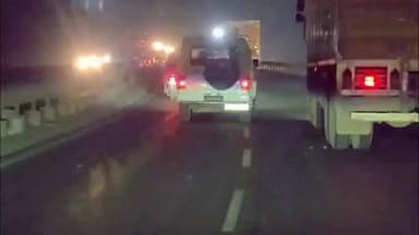 કપરાડા: મામલતદારની સરકારી ગાડીનો વીડિયો વાઇરલ, ડ્રાઇવરની બેફામ ડ્રાઇવિંગ ચર્ચામાં
વલસાડ બ્રેક