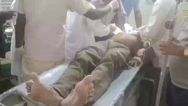 ಕೊಳ್ಳೇಗಾಲ: ಕಾಮಗೆರೆಯಲ್ಲಿ ಕುಡಿದ ಮತ್ತಿನಲ್ಲಿ ಕತ್ತು ಕೊಯ್ದುಕೊಂಡ ವ್ಯಕ್ತಿ; ಆಸ್ಪತ್ರೆಗೆ ದಾಖಲು