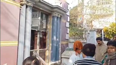 শান্তিপুর: আবার চুরি শান্তিপুরে, এবার শান্তিপুর পুরসভার ভাইস চেয়ারম্যানের বাড়ির মন্দিরে চুরি করে চম্পট দিলো চোরেরা