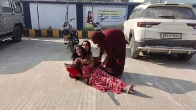 बिदुपुर: बिदुपुर में हाइवा की टक्कर से बाइक सवार युवक की मौत, सड़क किनारे चाय की दुकान में घुसा वाहन, हाजीपुर-महनार मार्ग जाम