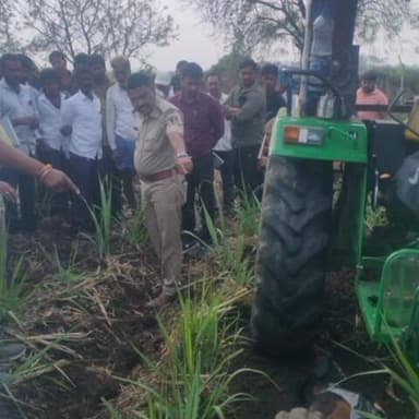 ಕಮಲಾಪುರ: ಮಹಾಗಾಂವ್ ಪಟ್ಟಣದಲ್ಲಿ ಟ್ರಾಕ್ಟರ್ ಚಲಾಯಿಸುತ್ತ ರಿಲ್ಸ್ ಮಾಡ್ತಾ ಪ್ರಾಣ ಕಳೆದುಕೊಂಡ ವ್ಯಕ್ತಿ