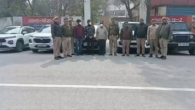 #नोएडा
सेंट्रल नोएडा पुलिस का बड़ा खुलासा
फाइनेंस के नाम पर फर्जी दस्तावेजों से धोखाधड़ी करने वाले 3 आरोपी गिरफ्तार
आ...