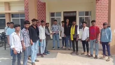 बड़वानी: पटवारी पर अवैध वसूली का आरोप, पलसुद टप्पा कार्यालय में सौंपा गया ज्ञापन