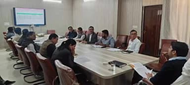 सलूम्बर: टीएडी विभाग की समीक्षा बैठक आयोजित, निर्माण कार्यों में लापरवाही न बरतने के निर्देश दिए जिला कलक्टर अवधेश मीना ने
