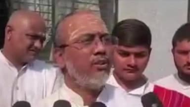 રાજકોટ પૂર્વ: રાજકોટ :પ્રયાગરાજમાં ગંગા સ્નાન કરવા જતાં શંકરાચાર્યને અટકવામાં આવતા રાજકોટ બ્રાહ્મણ સમાજ દ્વારા કલેકટરને આવેદન આપ્યું