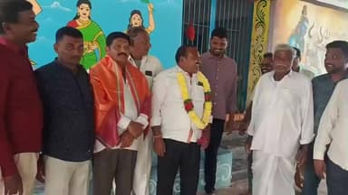 పెద్దపల్లి: పట్టణంలో 32 వ వార్డు అభ్యర్థిని మెజారిటీతో గెలిపించుకుంటాం పట్టణ అధ్యక్షులు సురేష్ గౌడ్