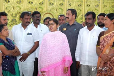 పాలకుర్తి: పాలకుర్తిలో రేపు మంత్రి సీతక్క ప్రారంభంచనున్న SLN ఫంక్షన్ హాల్ వద్ద ఏర్పాట్లను పరిశీలించిన MLA యశస్విని రెడ్డి