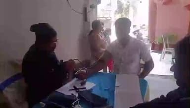 নবদ্বীপ: সরস্বতী পুজো উপলক্ষে বাবলারী রামসুন্দর উচ্চ বিদ্যালয় সংলগ্ন এলাকায় রক্তদান শিবিরের আয়োজন ভারতী সংঘের