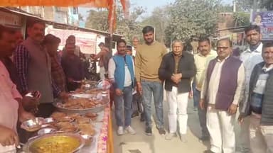 बीकापुर: श्री राम मंदिर प्राण प्रतिष्ठा की तीसरी वर्षगांठ पर पचगवा गांव में हुए भंडारे का उद्घाटन विधायक के पिता ने किया