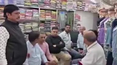 पीसांगन: यूजर चार्ज के खिलाफ विरोध तेज, व्यापारिक महासंघ और कॉलोनीवासी सड़क पर, आंदोलन की दी चेतावनी