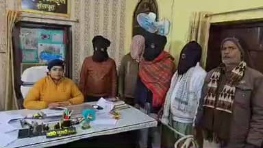 शेखपुरा: शेखपुरा में साइबर ठगी गिरोह का भंडाफोड़, 4 गिरफ्तार, 10 मोबाइल व टैबलेट बरामद: DSP