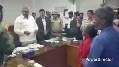 ಹನೂರು: ಚಿರತೆಗೆ ಭಕ್ತ ಬಲಿ ಪ್ರಕರಣ; ನಗರದಲ್ಲಿ ಮೃತನ ತಾಯಿಗೆ ಪರಿಹಾರ ಚೆಕ್ ವಿತರಿಸಿದ ಸಚಿವ