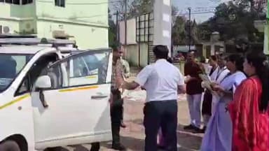 କାମାକ୍ଷାନଗର: କାମାକ୍ଷାନଗର ଉପଖଣ୍ଡ ମେଡ଼ିକାଲକୁ ପରିଦର୍ଶନ କଲେ କାୟାକଳ୍ପ ଟିମ ଦେଖିଲେ ଭିତ୍ତିଭୂମି