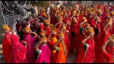 लवाण: वृंदावन धाम मोहनपुरा में नृसिंह भगवान के पाटोत्सव का आगाज कलश यात्रा के साथ हुआ, पुष्प वर्षा से किया गया स्वागत