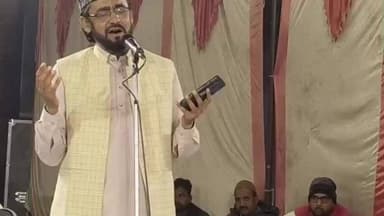 मौदहा: मौदहा क्षेत्र में हजरत पीर सुर्खरू बाबा का तीन दिवसीय उर्स, दूसरे दिन चादरपोशी व भजन कार्यक्रम में हिंदू-मुस्लिम एकता