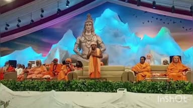 કુંકાવાવ: કુકાવાવ ના અમરાપુર ધાનાણી ગામે ભવ્ય કથા નું આયોજન કરવામાં આવ્યું મોટી સંખ્યામાં સંતો ઉપસ્થિત થયા હતા.